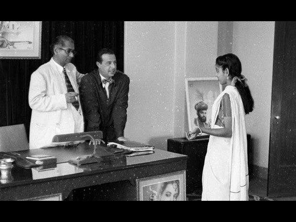 అమ్మాయిలకు స్క్రీన్ టెస్ట్ 