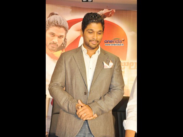 Allu Arjun spend time at Saloons !!!
