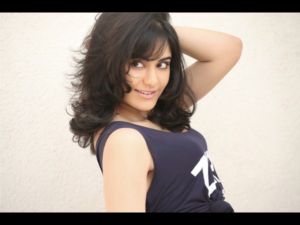 సినీ రంగ ప్రవేశం 