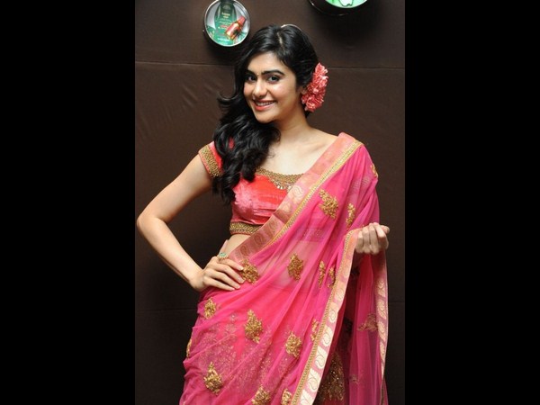 ఆకట్టుకునే అందం