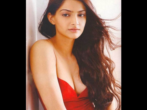 సింపుల్ బ్యూటీ