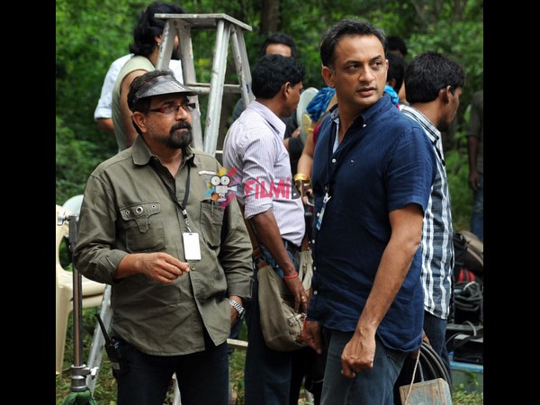 ప్రభాస్ రెండు పాత్రల్లో..