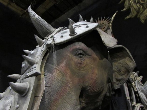 ట్వీట్స్ తో ...