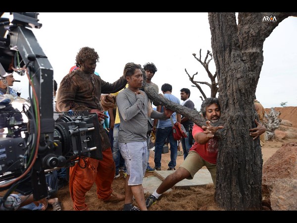 తమిళంలోనేమో.....