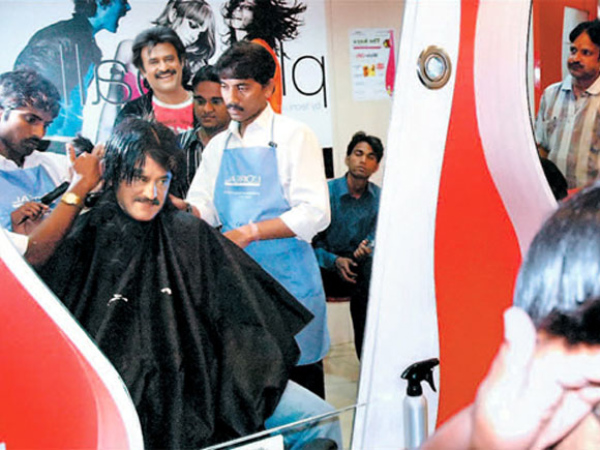 ఆసక్తి చూపారు