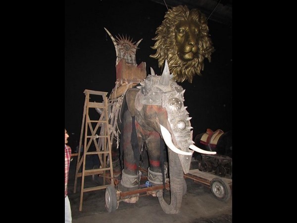 భారీగా ఖర్చు పెట్టారు