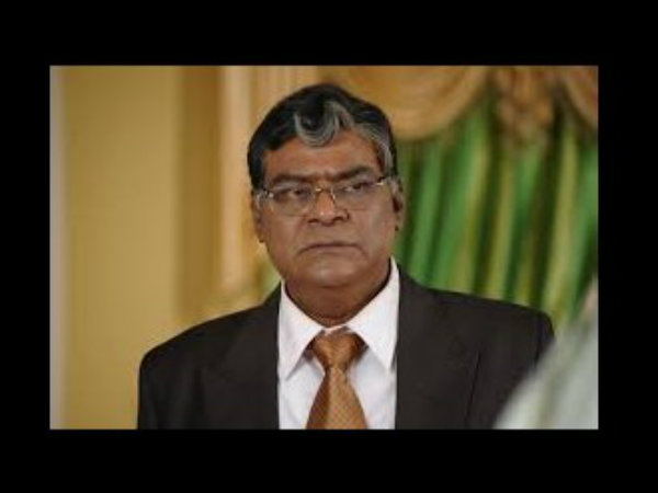 మనీ చిత్రంలో పాత్ర సూపర్