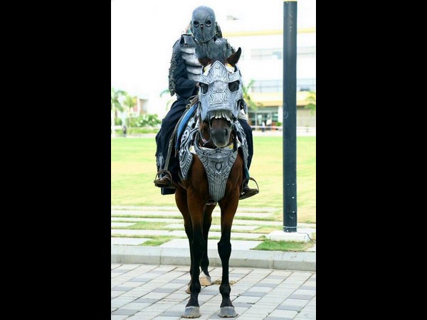 దర్శకుడు మాట్లాడుతూ..