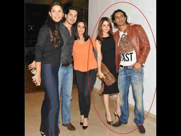 ఇద్దరూ కలిసి..