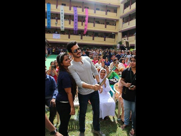 సెల్పీ..