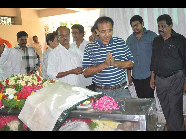 వందేమాతరం శ్రీనివాస్