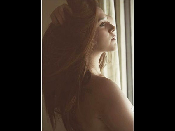 ఆమె కోసం...