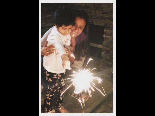 తల్లితో 