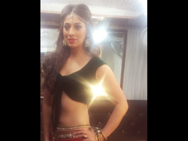  RAAI LAXMI Hate to face the camera when SICK 