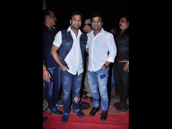 పిరికిపందల్లా బతకటం...