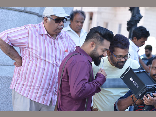 నాన్నకు ప్రేమతో