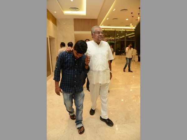 సీనియర్ డైరెక్టర్ కే.వాసు కుమార్తె దీప్తి వివాహం 