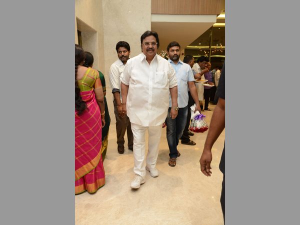 సీనియర్ డైరెక్టర్ కే.వాసు కుమార్తె దీప్తి వివాహం 