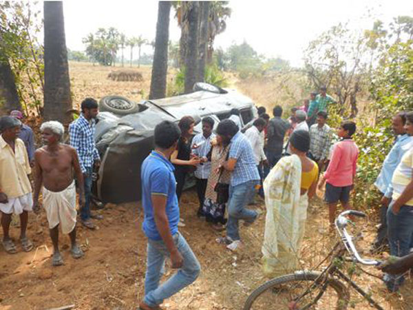 సీటుబెల్ట్ వల్లే...