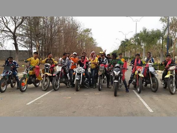 తమిళంలో..