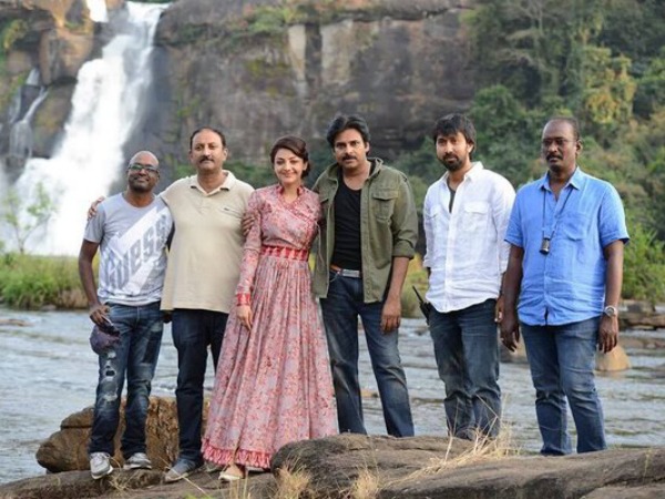 సెట్స్ లో ఓ దృశ్యం..