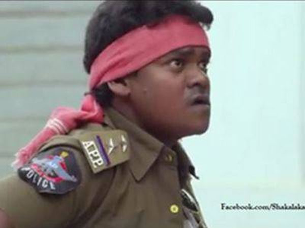 అప్పుడే వచ్చాడు