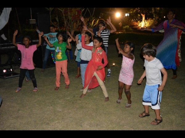 పిల్లలు, పెద్దలు