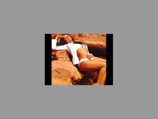  సెక్సీ బ్యూటీ