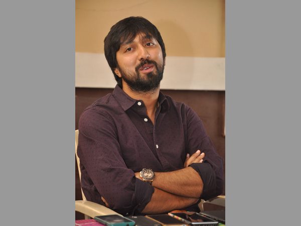 పవన్ ను తట్టుకుంటే వచ్చే కిక్కు..