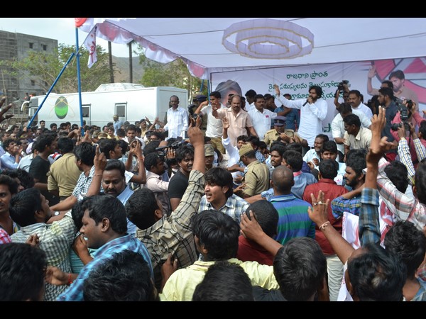 ఆ వయస్సులో...