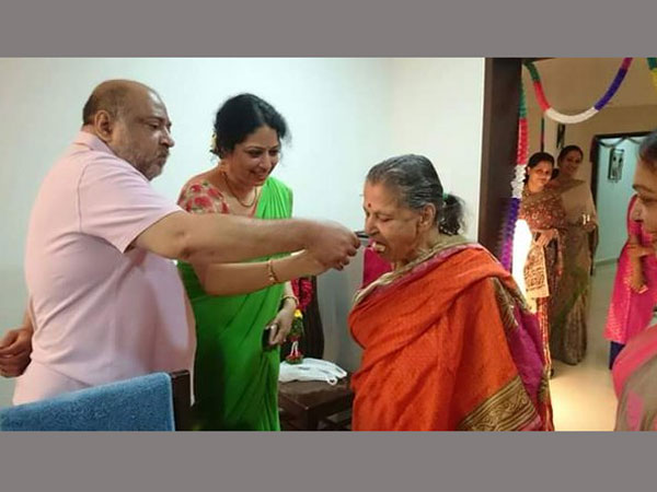 కుటుంబ సభ్యులు