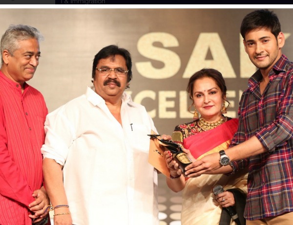 హీరోయిన్..