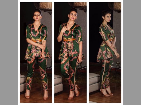 అన్నిట్లో ప్రవేశం