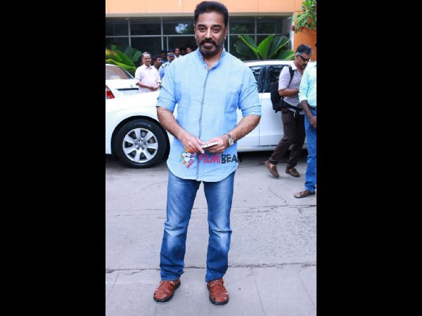  కమలహాసన్ మీడియాతో మాట్లాడుతూ...