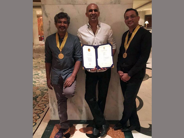 నిర్మాతలతో