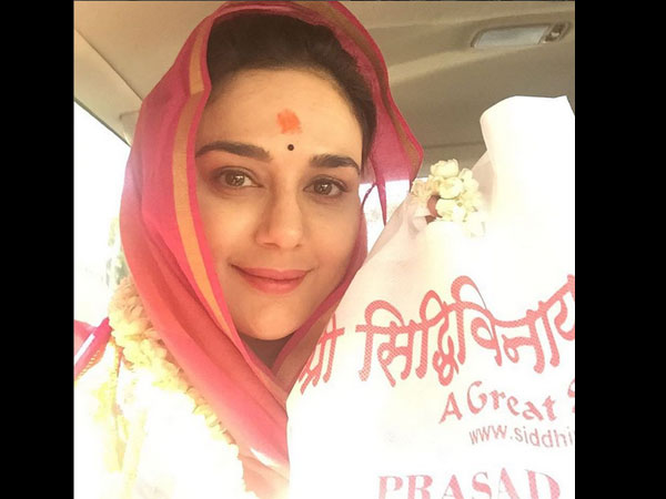 సింపుల్ అండ్ సీక్రేట్ మ్యారేజ్