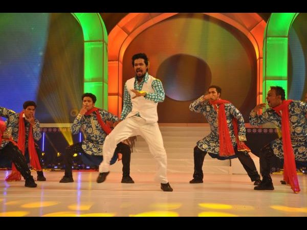 వ్యక్తపరచలేం