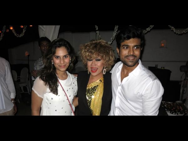 పార్టీలో...