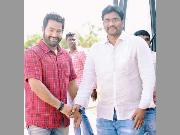 మాస్ లుక్