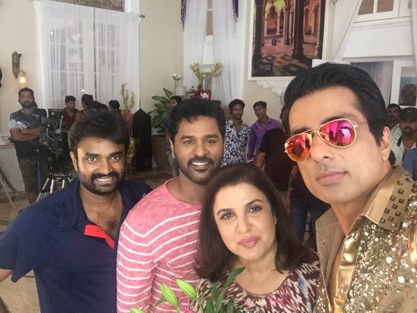 భారీ బడ్జెట్ 