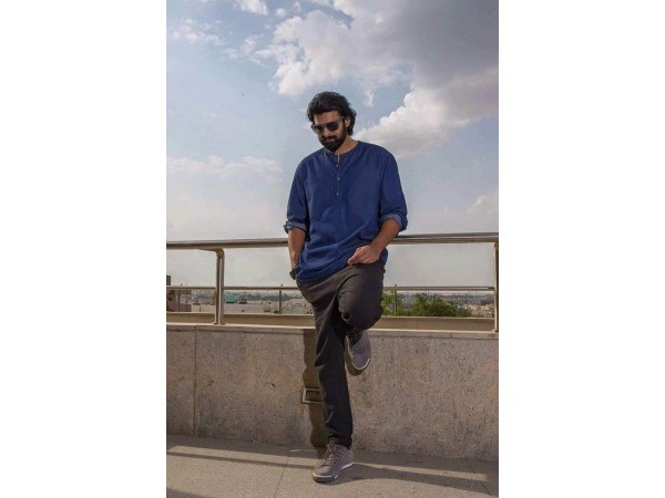 మరో ప్రక్క