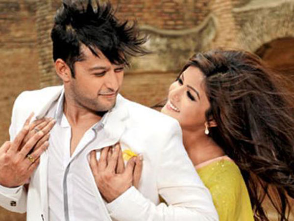 వత్సల్ సేథ్, ఇషితా దత్తా