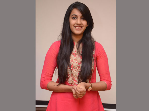 లేనట్లు నటిస్తారేమో?