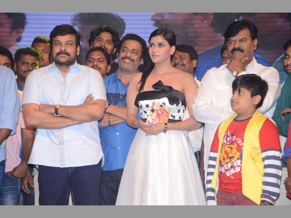 సునీల్ సొంత ఖర్చు