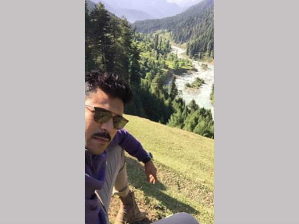 కశ్మీరు లొకేషన్ లో