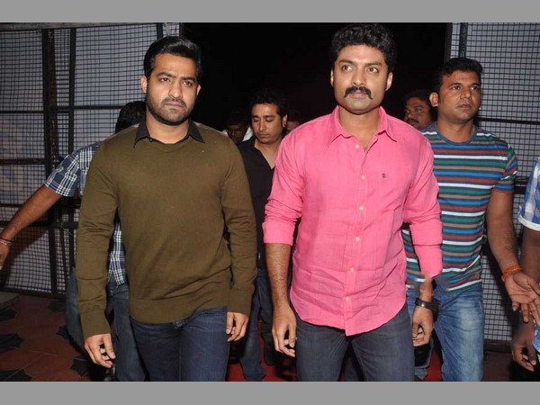 బర్త్ డే పార్టీలోనే ప్రకటన