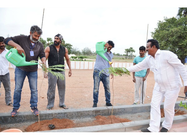 హీరో, దర్శకుడు