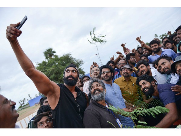 సెల్ఫీలే సెల్ఫీలు