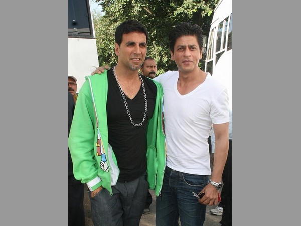 సన్నీ నెం.1 తేల్చి చెప్పిన గూగుల్ ... సల్మాన్