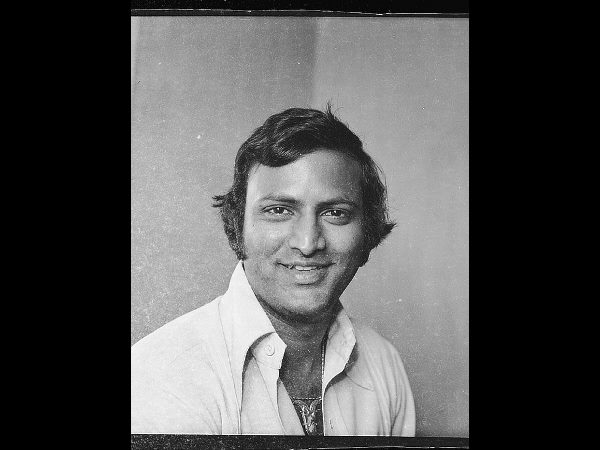 మోహన్ బాబు చేస్తే తప్పు.. రజిని చేస్తే కాదా..!? అప్పట్లో రాజకీయ కారణాలు నిజమేనా..??